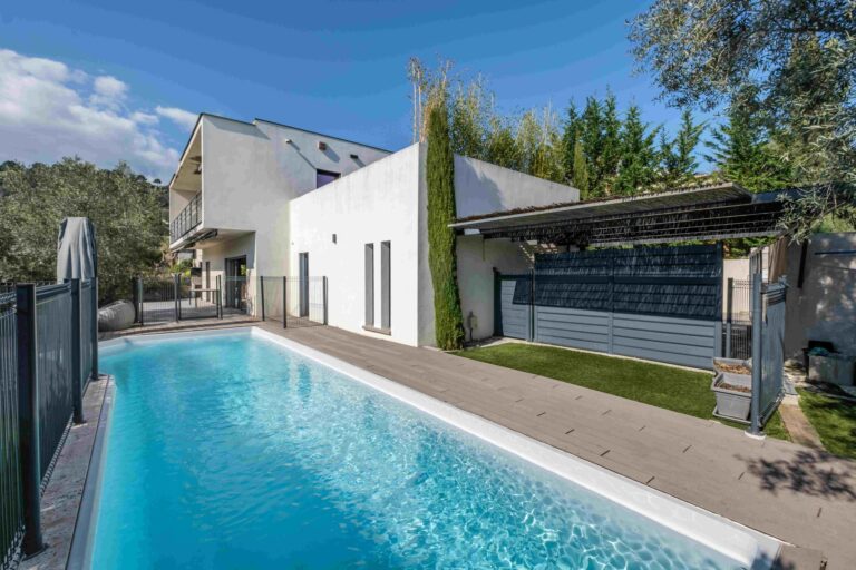 1 VILLA 6P LA COLLE SUR LOUP 768x512