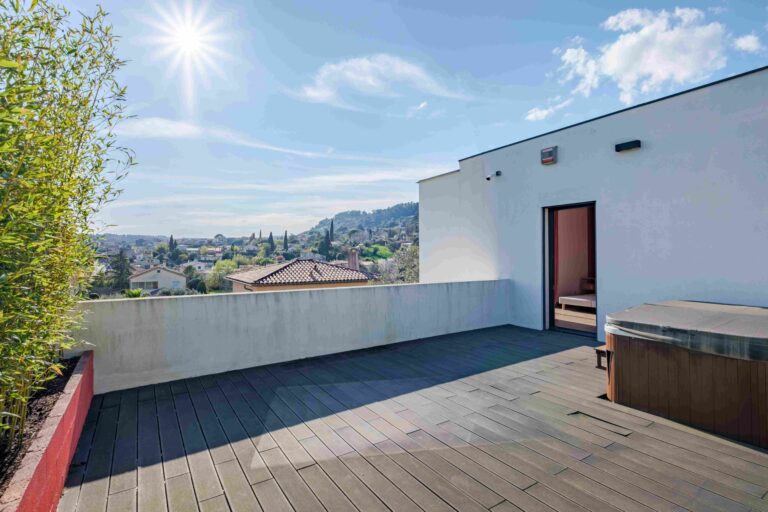 20 VILLA 6P LA COLLE SUR LOUP SOLARIUM 768x512