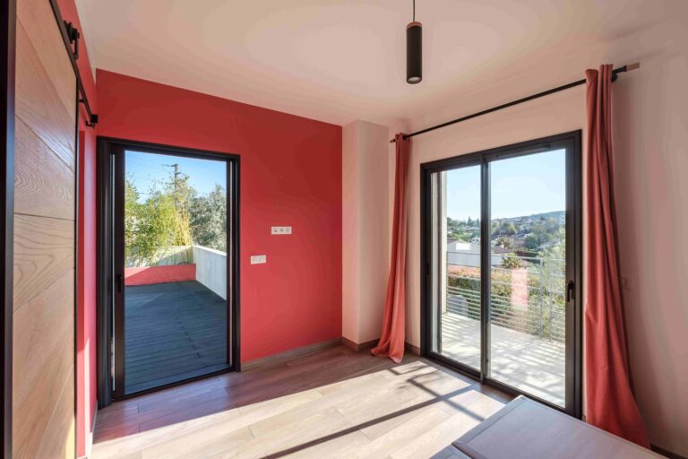 22 VILLA 6P LA COLLE SUR LOUP SUITE PARENTALE 768x512