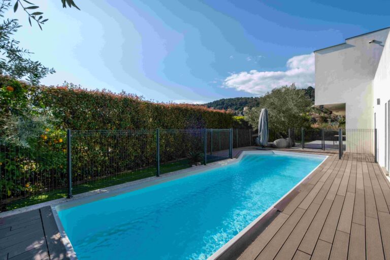 28 VILLA 6P LA COLLE SUR LOUP PISCINE 768x512