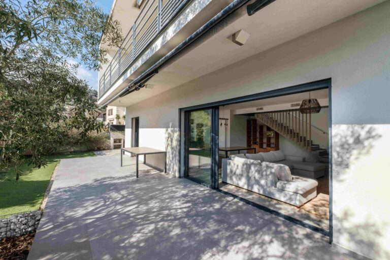 7 1 VILLA 6P LA COLLE SUR LOUP TERRASSE 768x512