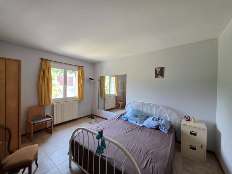10 St Paul de Vence Villa 6 P chambre 3 768x576