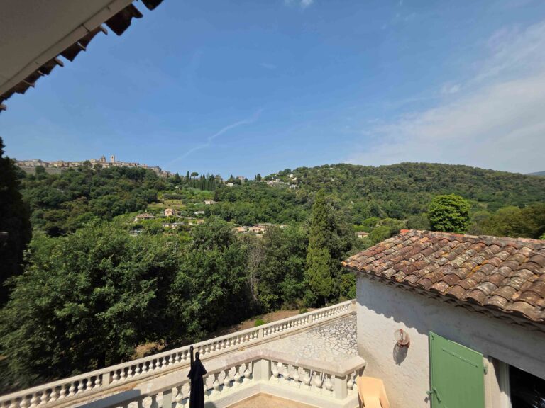 9d St Paul de Vence Villa 6 P Suite parentale bureau vue 768x576